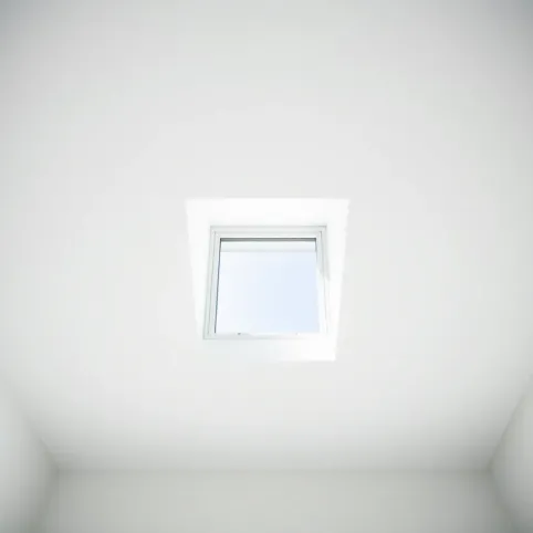 Malowanie sufitu równolegle do okna