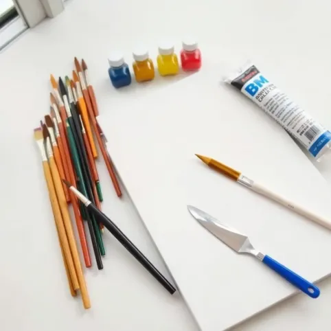 Akcesoria do malowania na płótnie