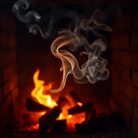 Cofający się dym z kominka