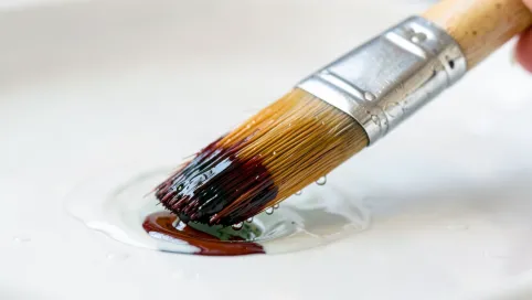 czy do farb olejnych używa się wody