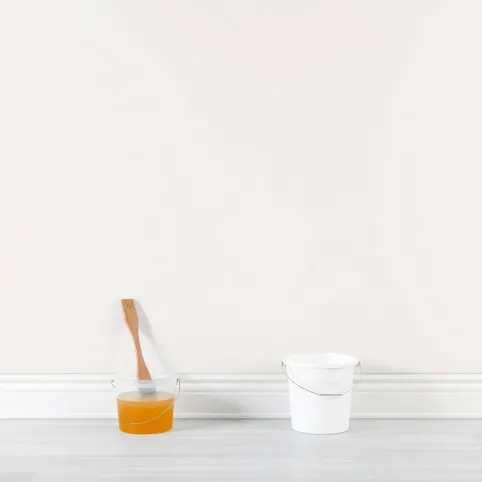 Czym odtłuścić ścianę przed malowaniem