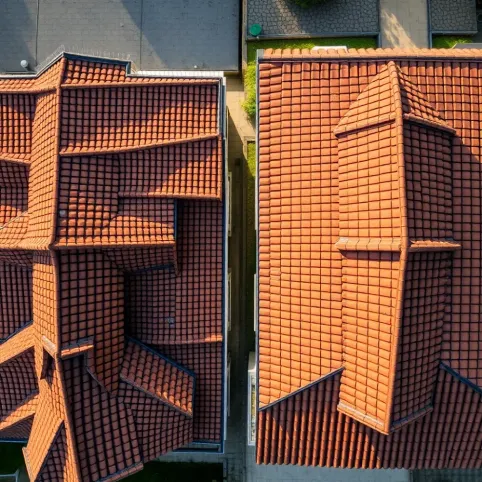 Dach wielospadowy a czterospadowy