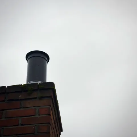 Dlaczego cieknie woda z komina