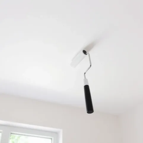 Jak malować sufit od okna czy do okna