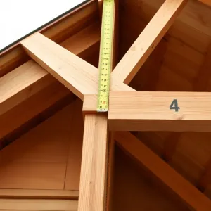 Jak wyznaczyć kąt prosty na dachu