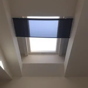 Jak zaciemnić okno dachowe