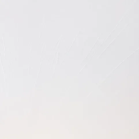 Jak zlikwidować smugi na suficie po malowaniu