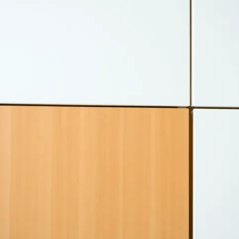 Malowanie mebli z okleiny na biało