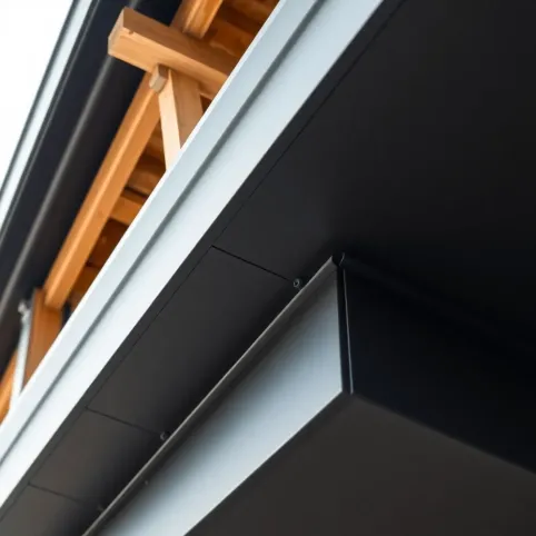 Podbitka dachowa z blachy montaż