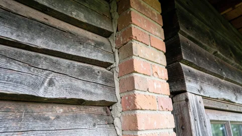 Przejście Komina Przez Ścianę Drewnianą